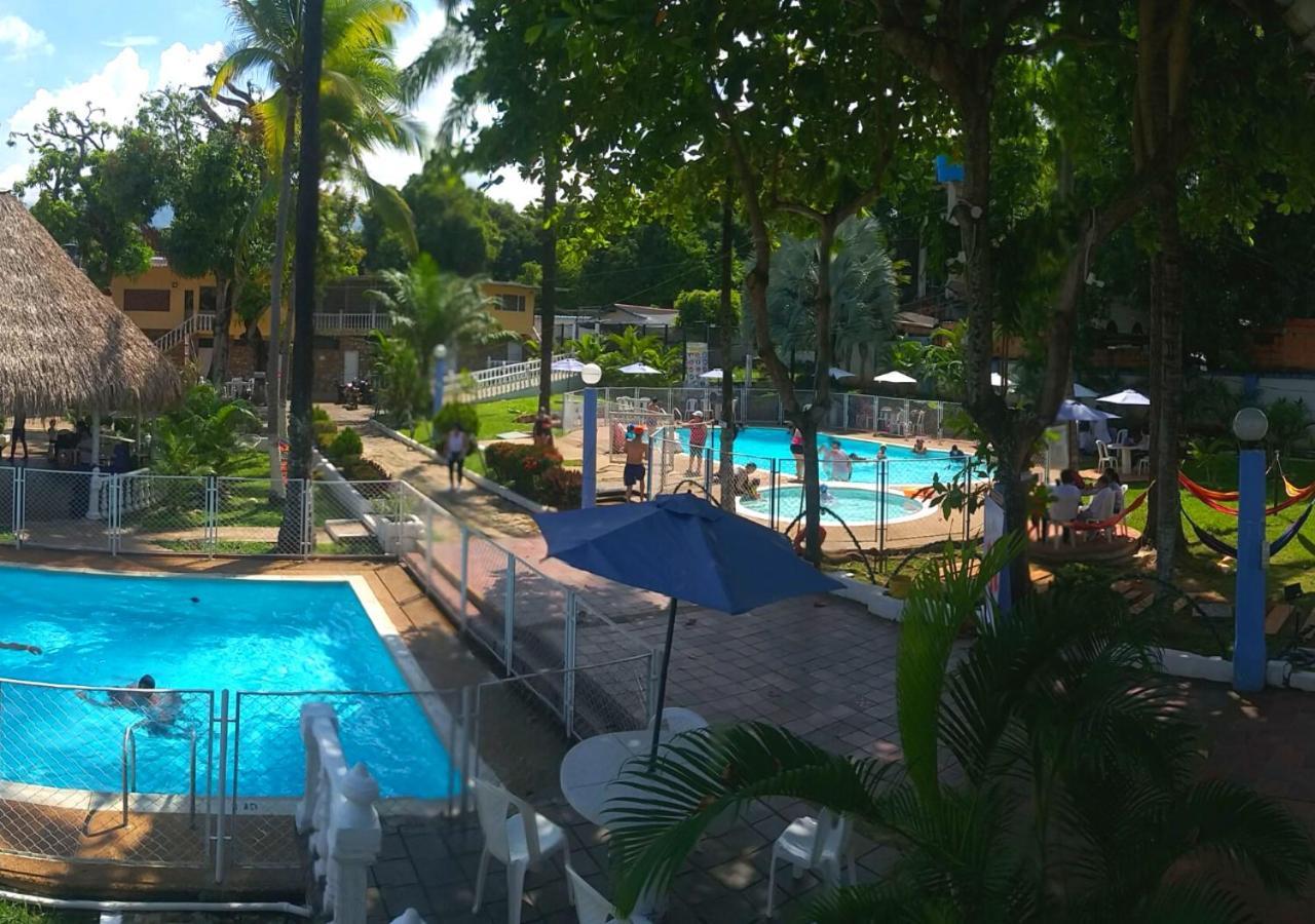 Hotel Villa De Rauzan Melgar Kültér fotó